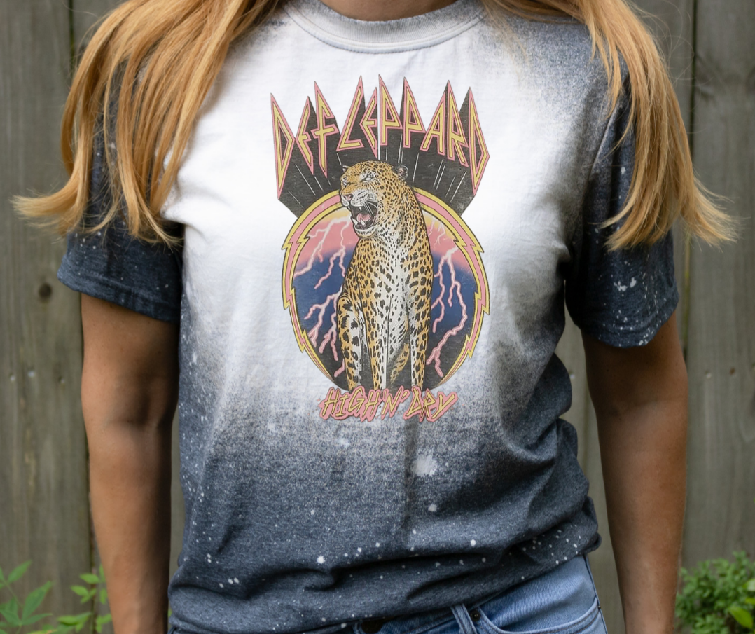 Def leppard bleached tee (leopard) - 4 little hearts